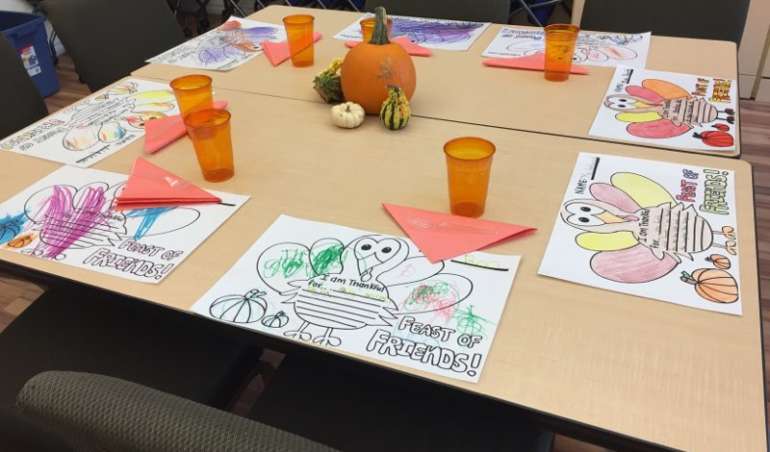 Children's Thanksgiving Table Settings